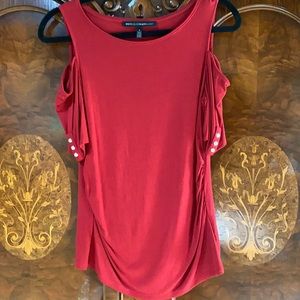 White House Black Market cold shoulder top Sz S